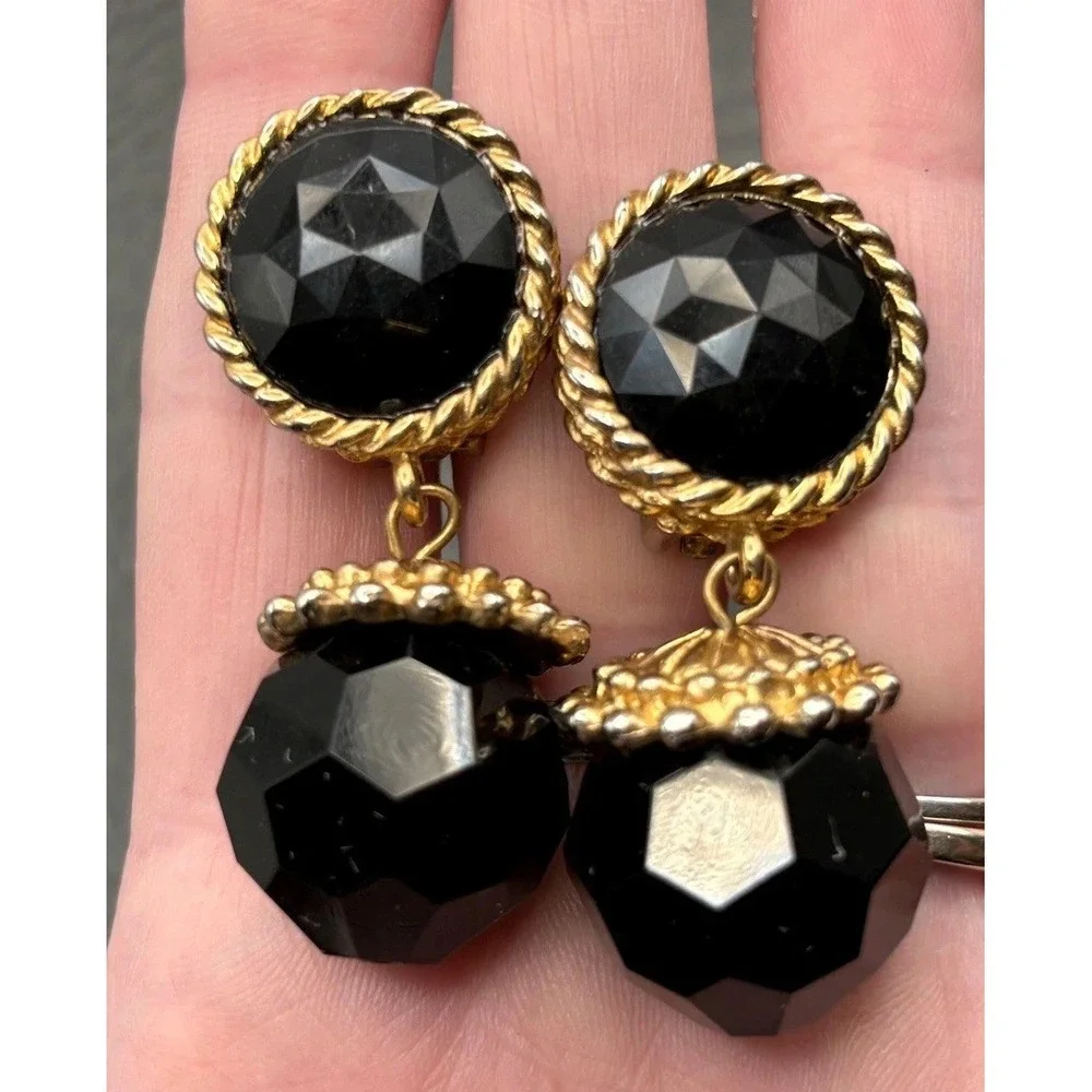 Vintage Black Chunky Bead Faceted Dangle Drop Earrings Gold Tone Clip On